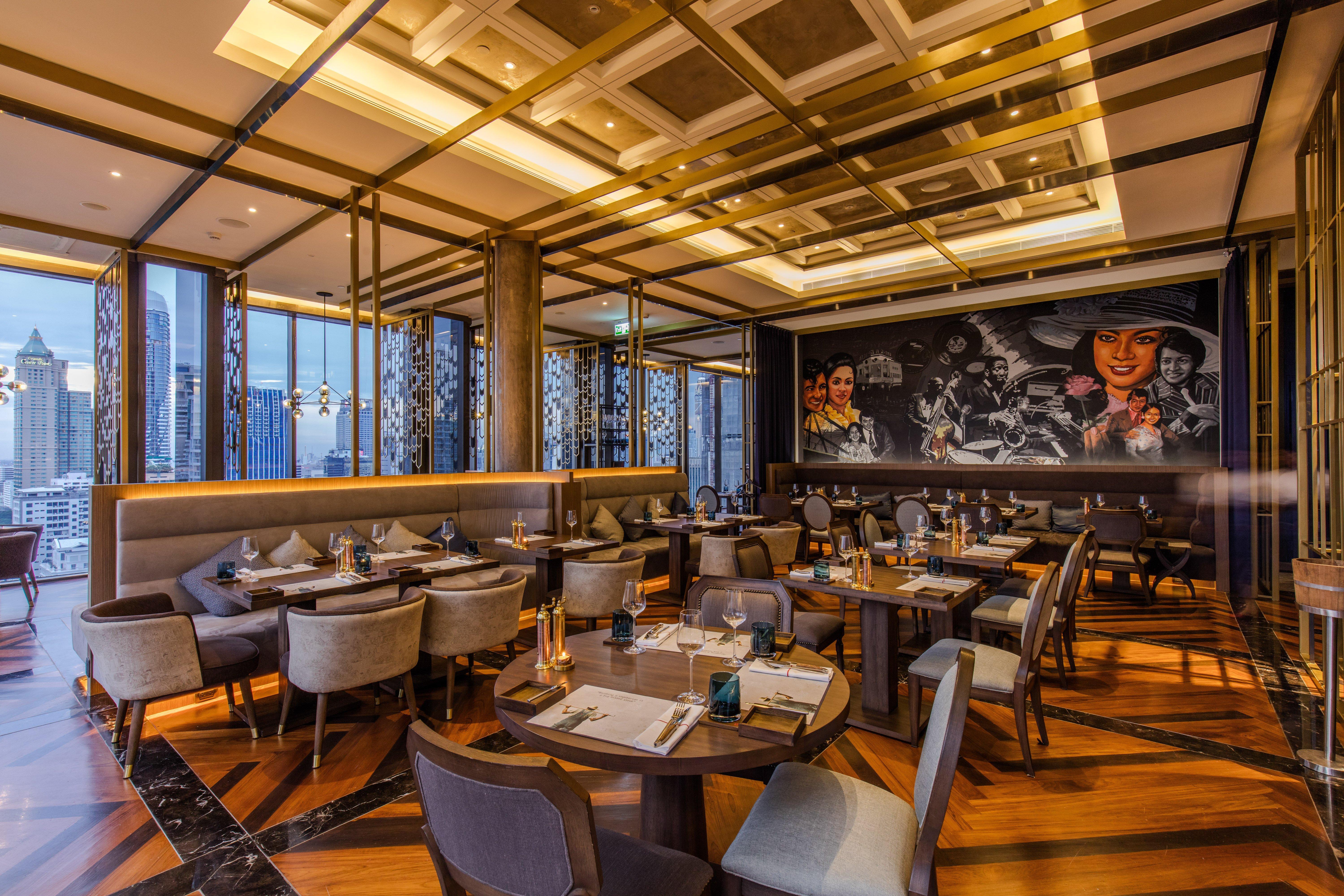 曼谷无线路英迪格酒店 外观 照片 The interior of the restaurant